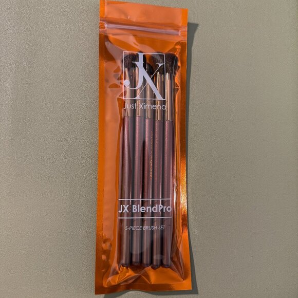 NEW - IPSY - October Bag - JUST XIMENA JX BlendPro 5-Piece Brush Set - Picture 2 of 3